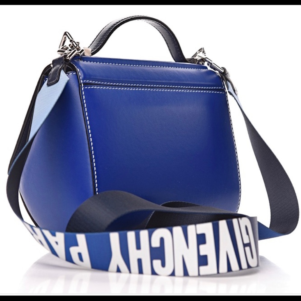 Givenchy mini Pandora box Authentic ***